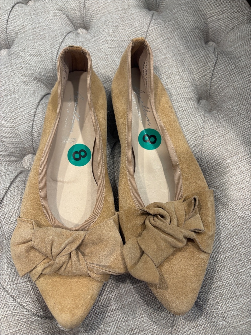 Pointed-Toe Bow Flats in Tan Suede